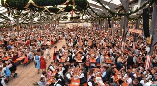 Ob es heuer volle Bierzelte beim Rosenheimer Herbstfest geben wird, soll sich im Frühjahr entscheiden.