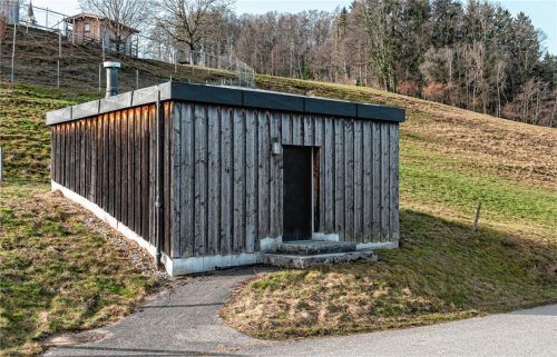 Rund 1,3 Millionen Euro wird die Gemeinde Rohrdorf in die Trinkwasserversorgung investieren. Der Ersatzbau für den Hochbehälter Taffenreuth (Bild) ist mit 900000 Euro, die dieses Jahr für den Rohbau aufgewendet werden, der größte Posten. Foto Thomae