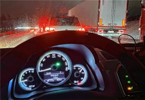Wie lange halten Stromer bei klirrender Kälte im Stau durch? Foto Auto-Medienportal.Net/ADAC
