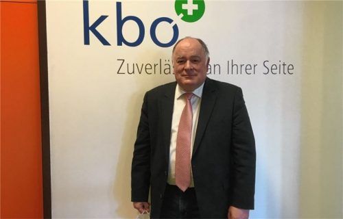 Zufrieden mit seinem Lebenswerk: Dr. Theodor Danzl, Geschäftsführer des kbo-Inn-Salzach-Klinikums, geht in diesen Tagen in den Ruhestand. Foto Duczek