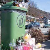 Ausflügler hinterlassen volle Abfalltonnen