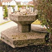Brunnen neues Leben eingehaucht