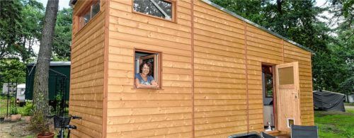 Das eigene Haus in Miniformat: Immer mehr Menschen erfüllen sich den Traum vom Tiny House auf der Suche nach Freiheit und dem Wesentlichen im Leben. Foto Patrick Pleul / DPA