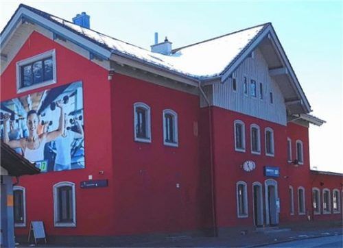 Der Bahnhof in Kiefersfelden ist ein ÖPNV-Knotenpunkt. Künftig soll auch eine neue Buslinie eingerichtet werden. Foto Hoffmann
