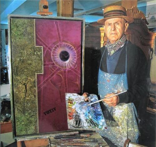 Der Bruckmühler Künstler Rupert Dorrer bei der Arbeit an seinem Gemälde „Erneuerung“.