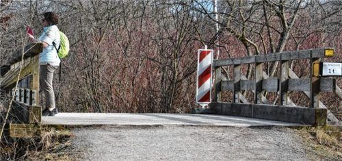 Die Luisenbrücke im Naturschutzgebiet am Südende des Simssees steht an Platz sieben der Prioritätenliste der Gemeinde Stephanskirchen. Foto Schlecker