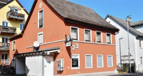 Mehr als vier Jahrzehnte aus der Rosenheimer Gastro-Szene nicht wegzudenken: Die „Arche Nowak“.Fotos  Schlecker