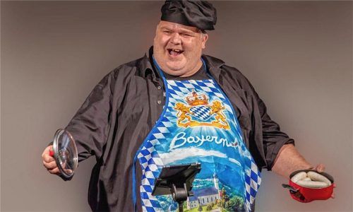 Musiker, Bassist, Moderator, Kabarettist und „Rampensau“: Rolf Zollner ist im Alter von 50 Jahren an den Folgen eines Tumors gestorben. Foto Rolf Zollner/Privat