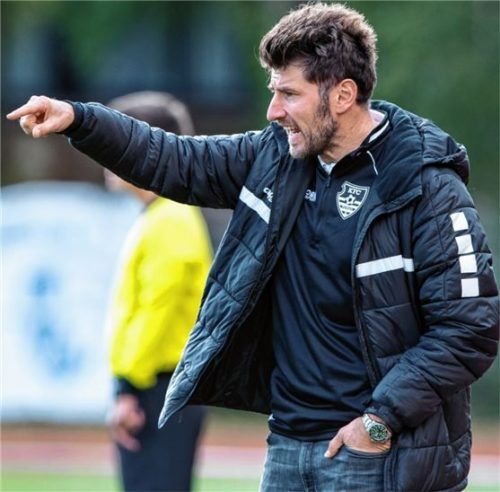 Als Interimstrainer führte Stefan Reisinger den KFC Uerdingen zum Sieg im Olympiastadion.Foto Dpa/Guido Kirchner