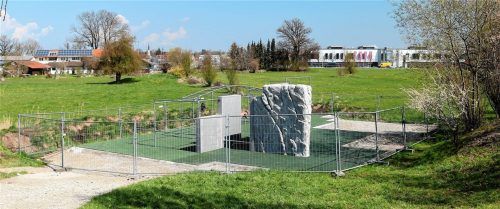 Die Anlage südlich der Kolbermoorer Staatsstraße steht kurz vor der Fertigstellung. Foto Riediger