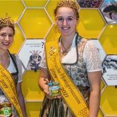 Bayerische Honighoheiten verlängern ihre Amtszeit