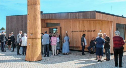 Ein lebendiger Ort für Schechen: Die Seniorenwohnanlage bei der Einweihung 2019.Foto Heinz