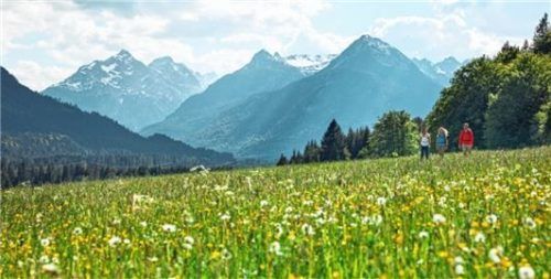 Im Vergleich zu vielen alpinen Touren ist der Lechweg vom Anspruch her eher moderat und erfordert keine alpine Erfahrung – beschert dafür aber die selbe Verbundenheit zur Natur. Foto Verein Lechweg