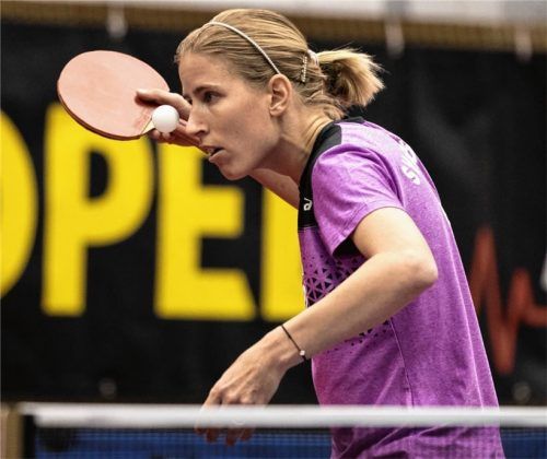 Kolbermoors Spitzenspielerin Kristin Lang trauert den Chancen nach, die ihr Team in jedem Spiel gegen Berlin hatte. Foto  Marco Steinbrenner
