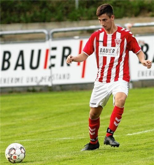 Manuel Mattera ist seit Jahren das erste Eigengewächs, das den Sprung in den Buchbacher Regionalliga-Kader geschafft hat. Foto Michael Buchholz