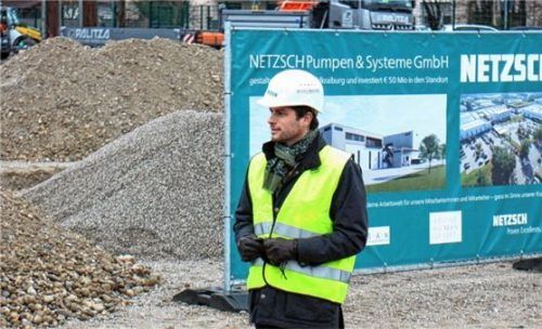 Moritz Netzsch, geschäftsführender Gesellschafter, hob beim Spatenstich das enorme Potenzial hervor, das die Investition für die Zukunft bietet.Foto  Netzsch