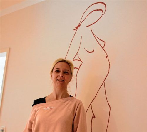 Trotz Einnahmeverluste durch die Corona-Pandemie will Hebamme Simone Donhauser ihre Praxis nicht aufgeben. Foto Kirschner