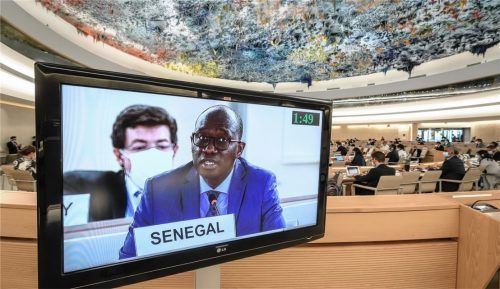 Was in größeren Gremien – hier der UN-Menschenrechtsrat – schon länger möglich ist, ist nun auch in den Gemeinden erlaubt: die Teilnahme an der Sitzung per Videokonferenz.Foto dpa