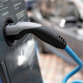 Kolbermoor setzt auf E-Ladesäulen
