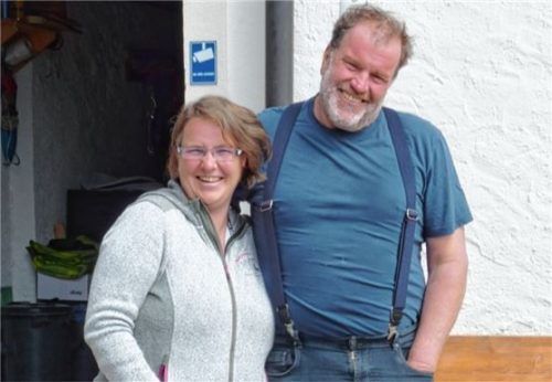 Yvonne und Sepp Tremml sind trotz Schließung guter Dinge und freuen sich auf die Wiedereröffnung. Foto RE