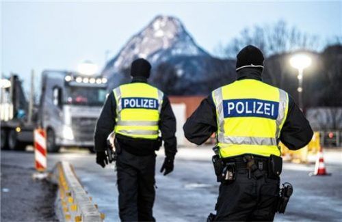 An der Grenze bei Kiefersfelden war der 62-jährige Lkw-Fahrer nach Deutschland eingereist. Foto dpa