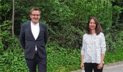 Bürgermeister Christoph Schneider und Stefanie Adeili freuen sich über die gelungene Kooperation.Foto Riedl