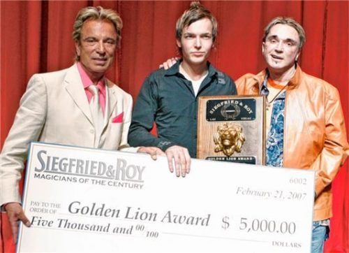 Das erste Treffen mit den Zauberstars: Florian Zimmer kannte Siegfried (links) und Roy (rechts) seit dem Gewinn des Golden Lion Awards im Jahr 2007.