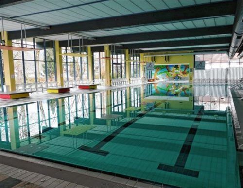 Das Freizeitbad Innsola wird trotz sinkender Besucherzahlen weiterhin finanziert.