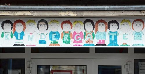 Eltern, deren Kinder die Notbetreuung nicht mehr als fünf Tage im Monat in Anspruch genommen haben, bekommen die Beiträge jetzt erstattet. Foto dpa