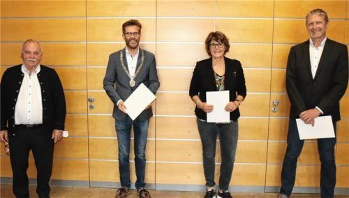 Gerhard Scheuerer, Karl Mair, Petra Schnell und Rainer Auer (von links) zogen 2002gemeinsam in den Gemeinderat ein. Drei sind noch aktiv, nur Auer ist aus der Kommunalpolitik ausgestiegen. Foto gp