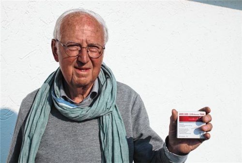 Gute Erfahrungen bei Covid-Patienten mit dem Wirkstoff ASS: der Rosenheimer Allgemeinarzt Eugen Balthasar Tremmel.Foto Hadersbeck