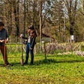 Freiwillige pflanzen Bäume für Bad Feilnbach