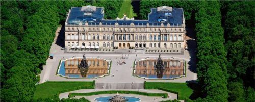 Herrenchiemsee ist einer der Schauplätze, an denen sich das Geschehen in den drei Romanen abspielt, die zur Auswahl stehen.Foto Berger