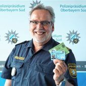 Polizei erhält neue Dienstausweise