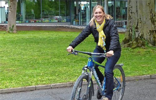 Sie freut sich auf ihre neue Aufgabe: Veronika Winkler ist neue Mobilitätsmanagerin der Stadt Kolbermoor. Foto Riediger