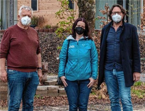 Stellen ihr Haus auch anderen Vereinen zur Verfügung: (von links) Wolfram Inngauer, Alexandra Bergmann und Daniel Wagner von der Freien Turnerschaft.