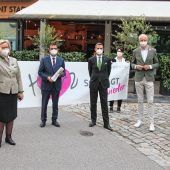 Ein Spalier zum Neustart