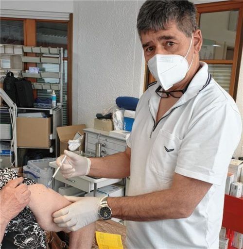 Vertrauenssache: Dr. Andreas Ziegner und seine Kollegen sorgen sich um den zweiten Impftermin. Foto privat