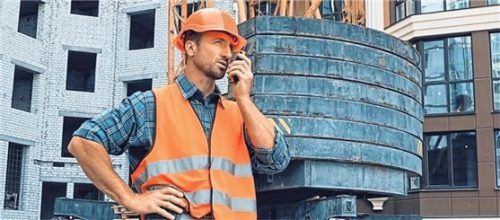 Während Corona sollte man am Bau mit manchen Unwägbarkeiten rechnen. Foto AntonLozovoy/Panthermedia