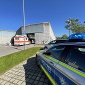 Fußgänger finden Baby auf einer Wiese Mehr Organspender in Bayern Brand in einer Gefängniszelle Jugendlicher attackiert 30-Jährigen Therme Erding öffnet wieder McDonald’s am Irschenberg öffnet