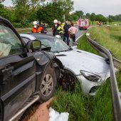 Zwei Sportwagenfahrer verunglückt