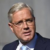 Corona-Regime-Vorstoß: Kretschmann im Kreuzfeuer