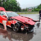 Feldkirchen-Westerhamer (31) zerlegt Ferrari: Rund 250000 Euro Schaden