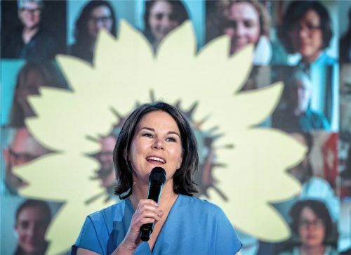Annalena Baerbock, Kanzlerkandidatin und Bundesvorsitzende von Bündnis 90/Die Grünen, spricht zum Ende der Bundesdelegiertenkonferenz ihrer Partei. Ob sie eine geeignete Kanzlerin für Deutschland ist, darüber diskutieren auch unsere Leser. Foto dpa
