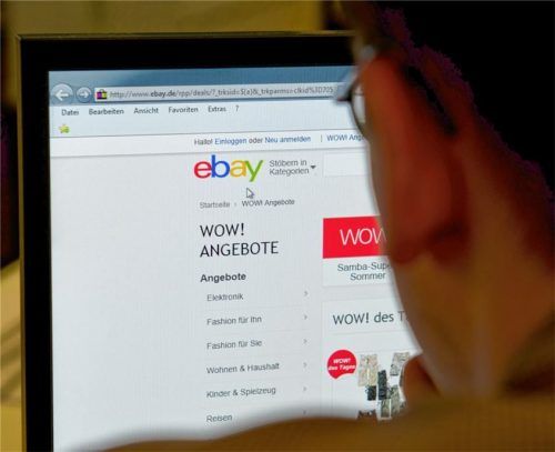 Auf der Internet-Plattform Ebay, wie hier auf dem Symbolbild zu sehen, hat ein 20-Jähriger Waren verkauft, die er gar nicht besaß. Dafür erhielt er nun eine Bewährungsstrafe.Foto dpa