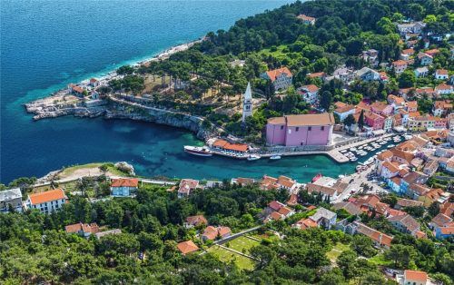 Baden, Tauchen, Segeln, Mountainbiken: Die kroatischen Inseln bieten jede Menge Möglichkeiten, im Urlaub aktiv zu werden. Foto Lošinj Hotels & Villas
