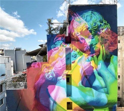 Der internationale Künstler Gera aus Griechenland mit dem Werk „Eternal Luv“.