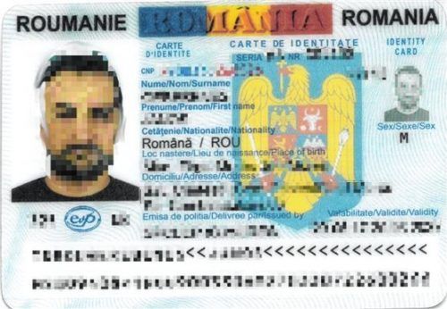 Die Rosenheimer Bundespolizei hat einen Syrer festgenommen. Er hatte versucht, sich die Einreise nach Deutschland mit diesem gefälschten rumänischen Ausweis zu erschwindeln. Für den Ausweis und weitere gefälschte Dokumente hatte der Mann nach eigenen Angaben in Griechenland rund 600 Euro bezahlt. Foto Bundespolizei