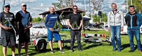 Die Sieger und Platzierten im Tempest (von links): Die Zweiten Christian Springer und Christopher Kopp, SRV, die Sieger Alexander Morgenstern (DUYC) und Felix Schulz (YCaT) sowie Stefan Erlacher und Christian Wöhrer (WSC).