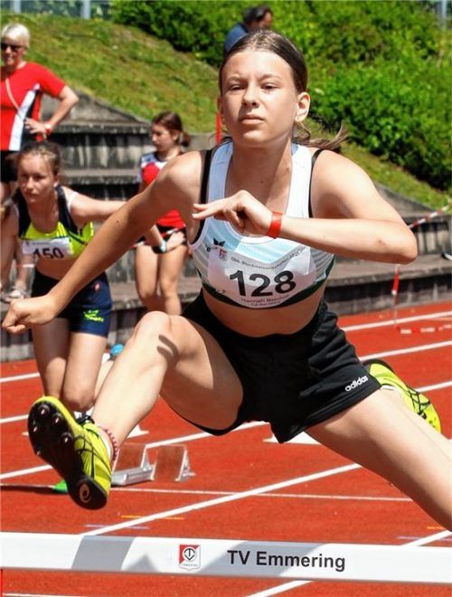 Hannah Bischof vom TuS Bad Aibling wurde Oberbayern-Vierte im Block Lauf der Jugend W14.Foto Ludwig Stuffer